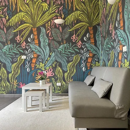 Laura - Relais * Bolonia